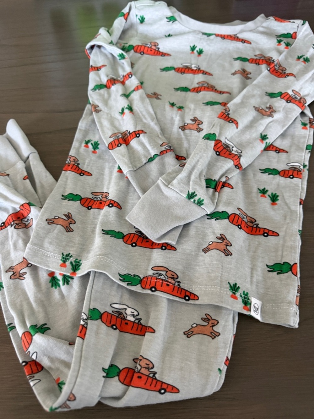 The Honest Company Gray Pajama Set with Orange Carrot & Green Accent Print